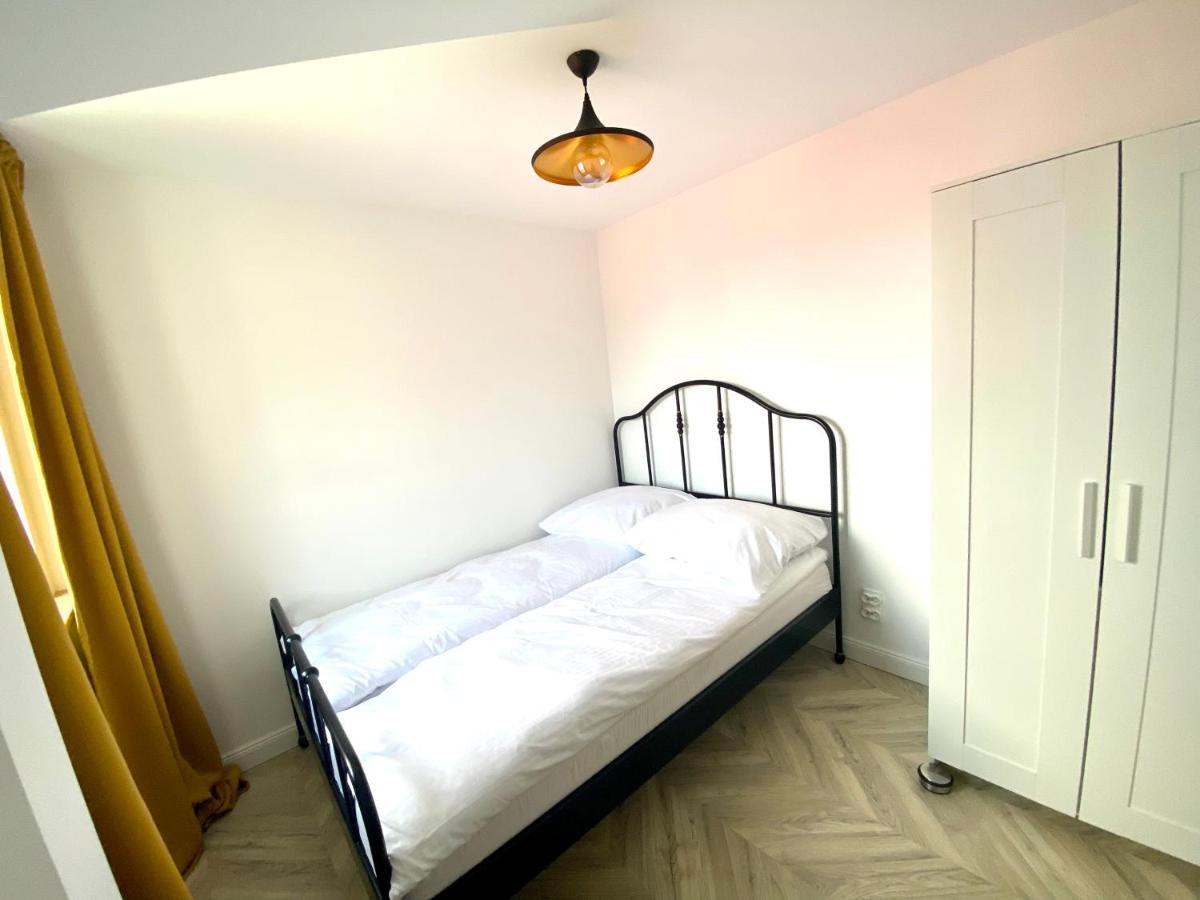 Apartament Sanok-Z Widokiem Na Rynek I Tarasem Екстериор снимка