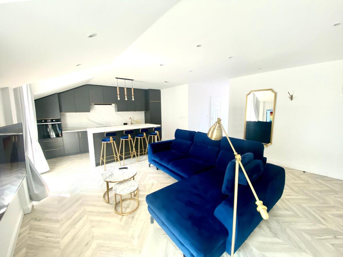 Apartament Sanok-Z Widokiem Na Rynek I Tarasem Екстериор снимка